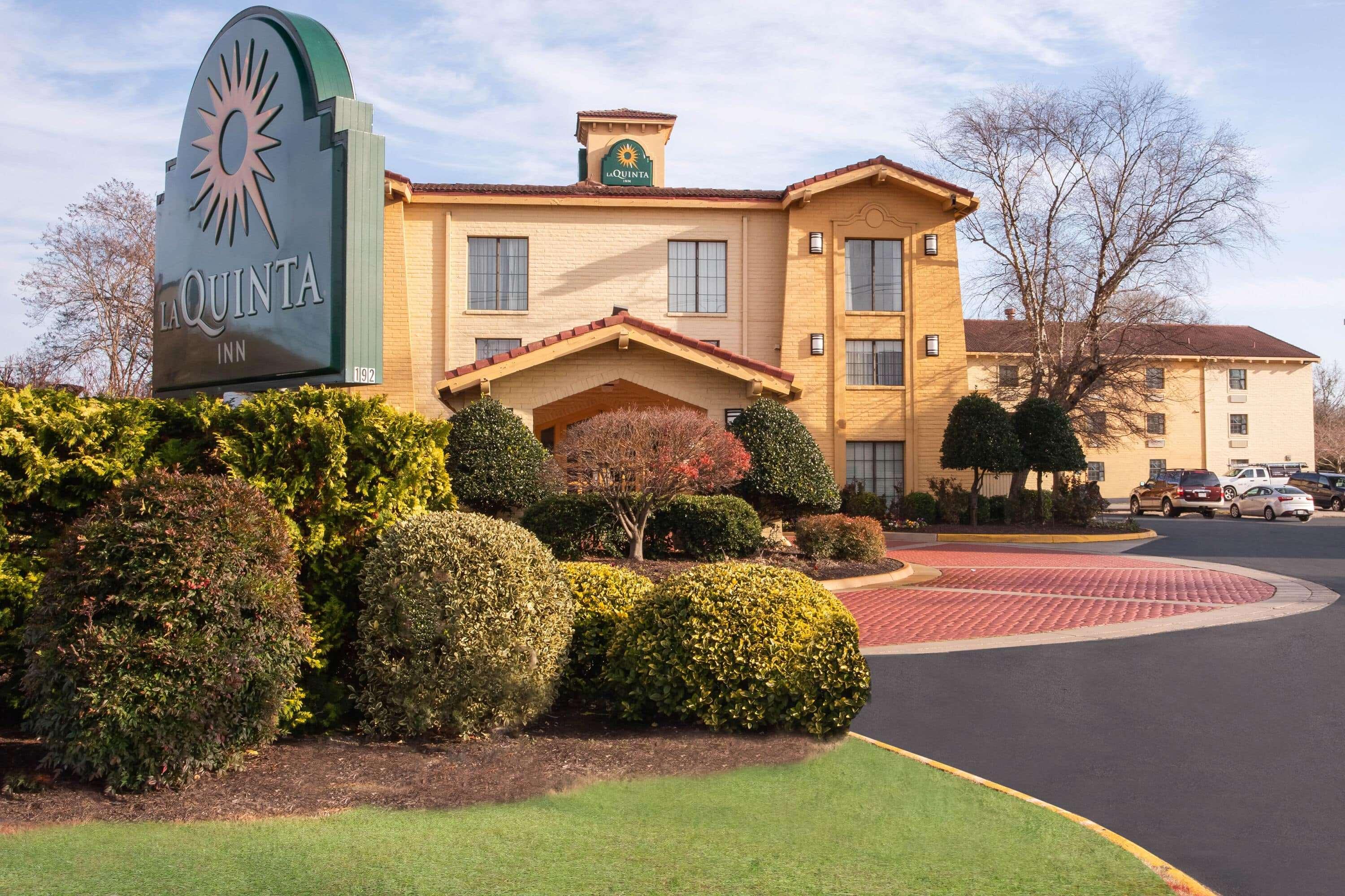 La Quinta Inn By Wyndham Norfolk Virginia Beach Exterior photo